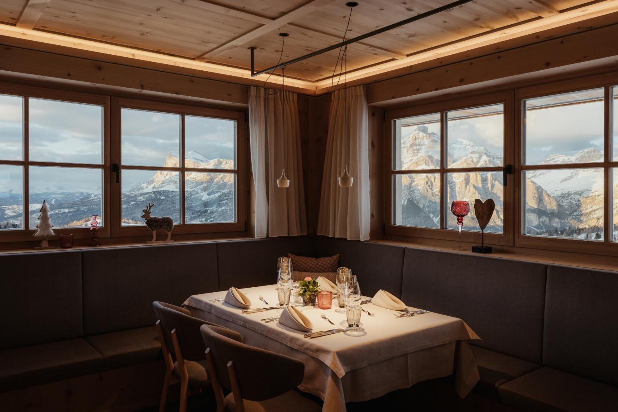 Rifugio Alpino Pralongià Vila Corvara In Badia Exterior foto
