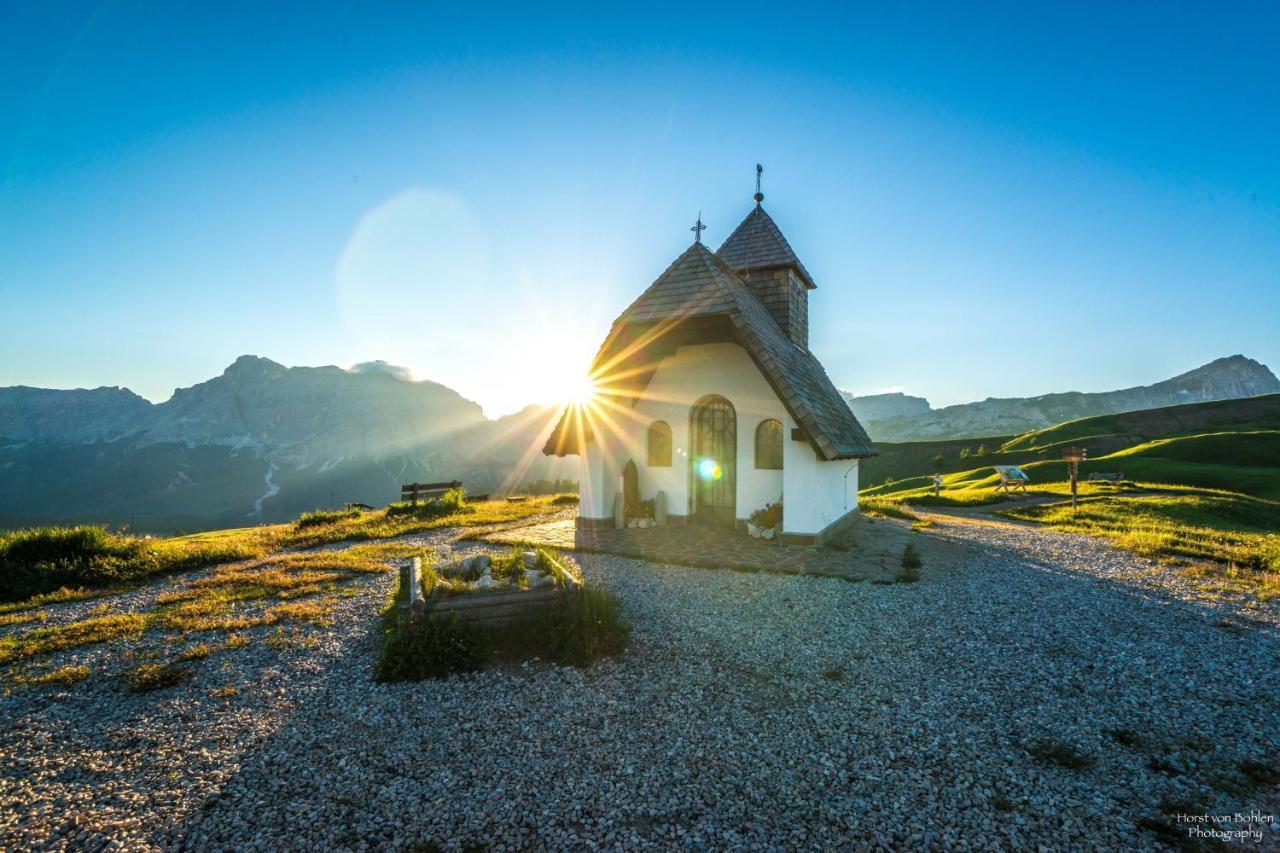 Rifugio Alpino Pralongià Vila Corvara In Badia Exterior foto